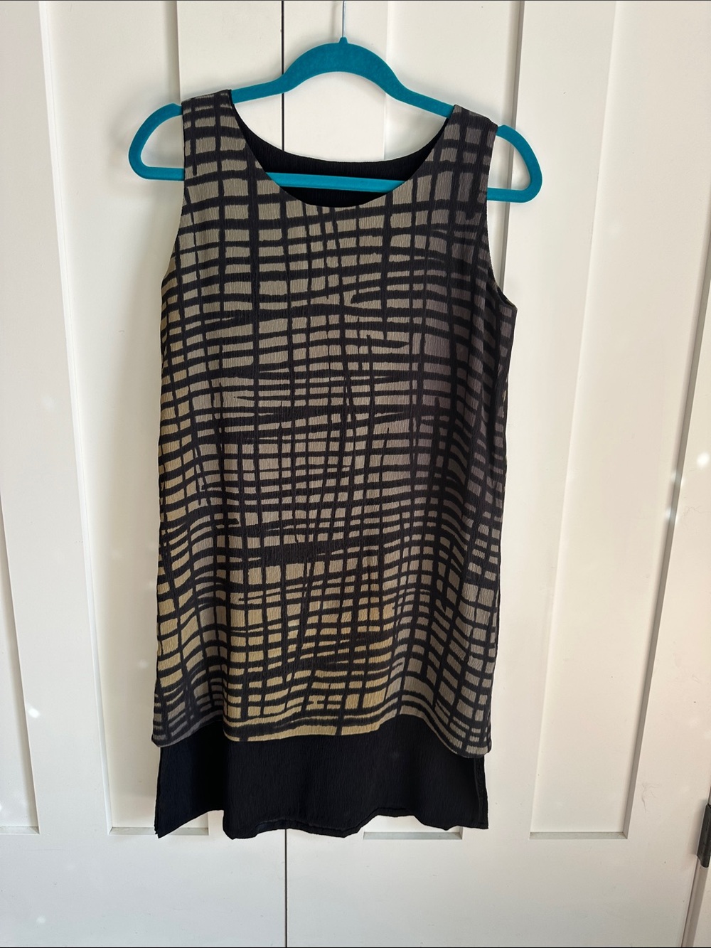 Kiss of the Wolf Sleeveless Black & Cream Grid Shift Dress with Layered Hem